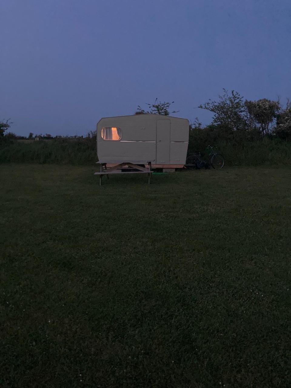 Camping Les Ronds Duval Face Aux Iles Anglo-Normandes Les Moitiers-d'Allonne Exterior foto