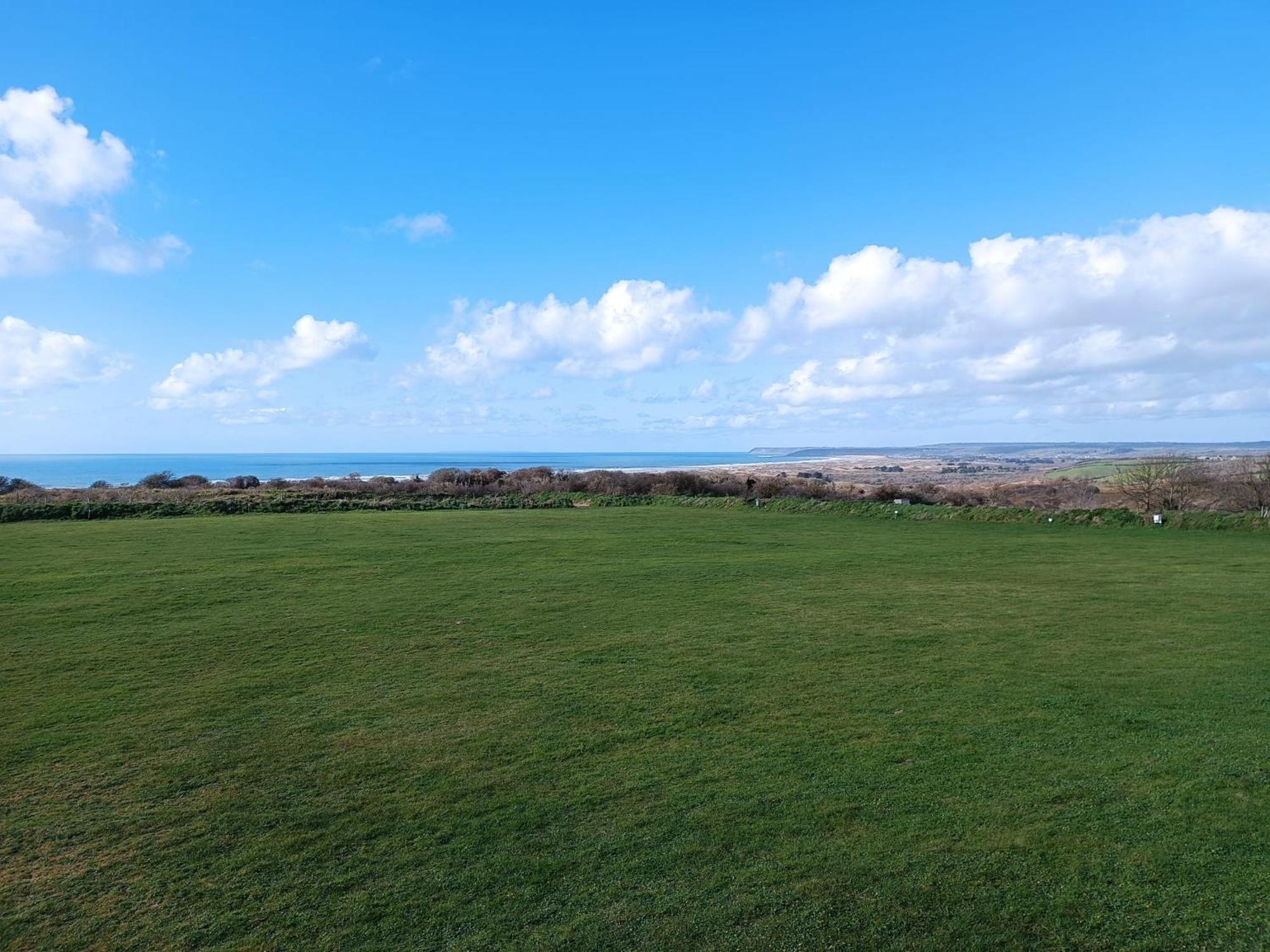 Camping Les Ronds Duval Face Aux Iles Anglo-Normandes Les Moitiers-d'Allonne Exterior foto