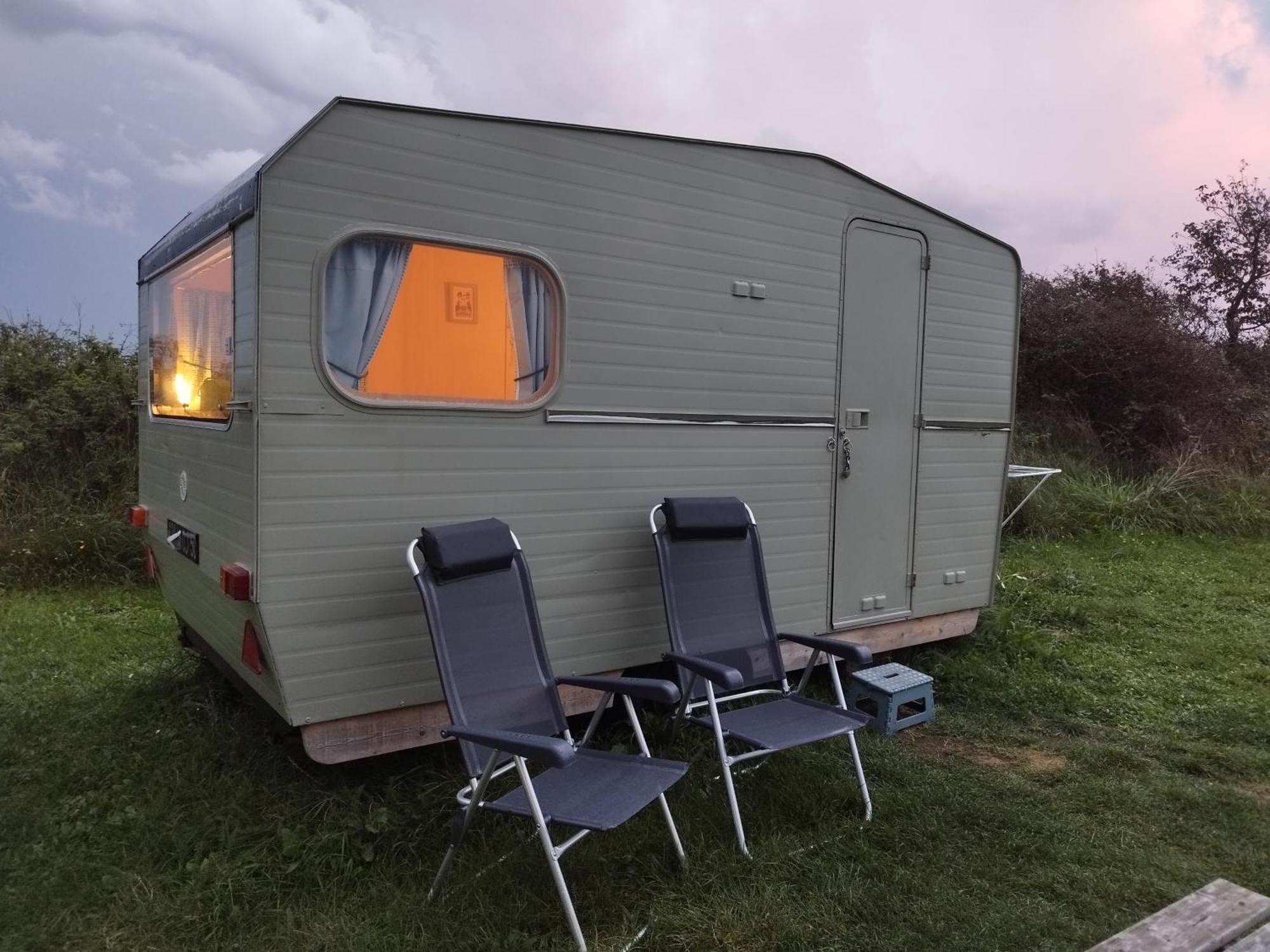 Camping Les Ronds Duval Face Aux Iles Anglo-Normandes Les Moitiers-d'Allonne Zimmer foto