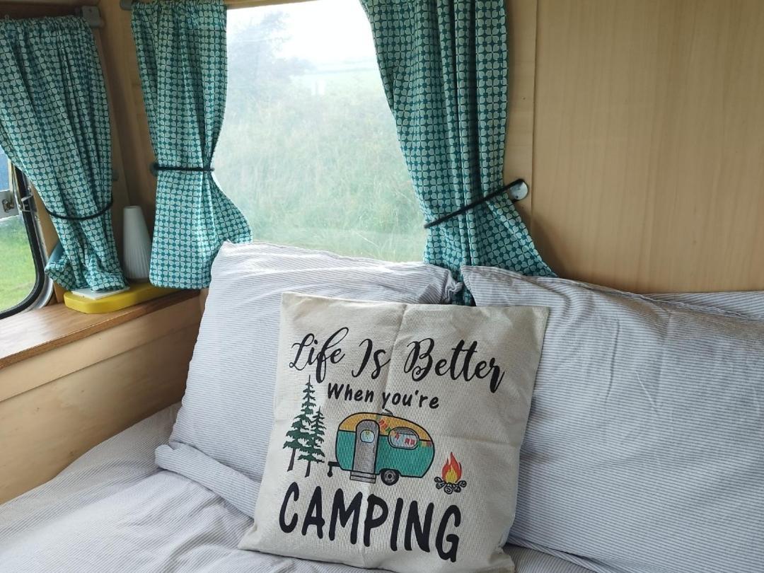 Camping Les Ronds Duval Face Aux Iles Anglo-Normandes Les Moitiers-d'Allonne Zimmer foto