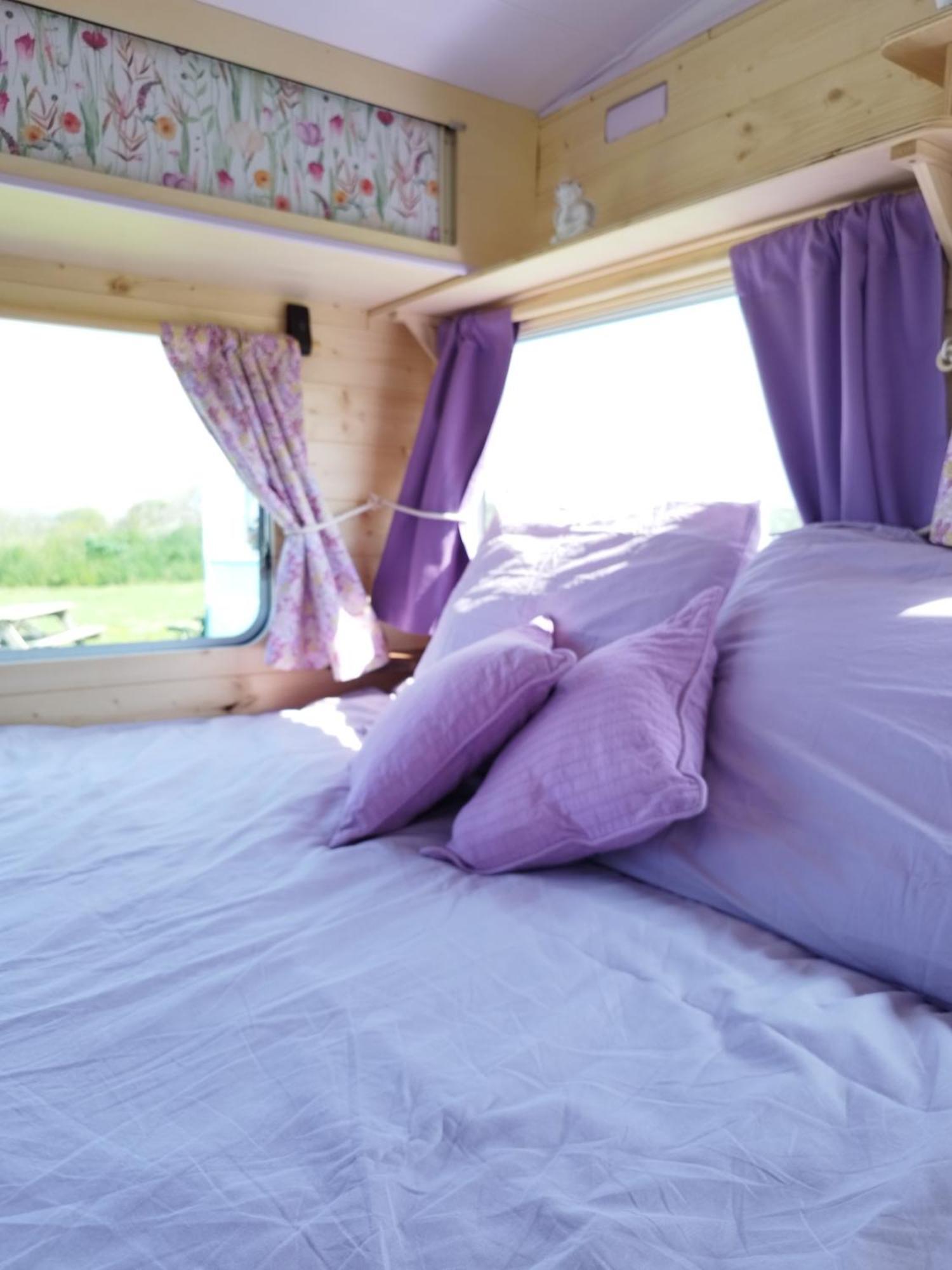 Camping Les Ronds Duval Face Aux Iles Anglo-Normandes Les Moitiers-d'Allonne Exterior foto