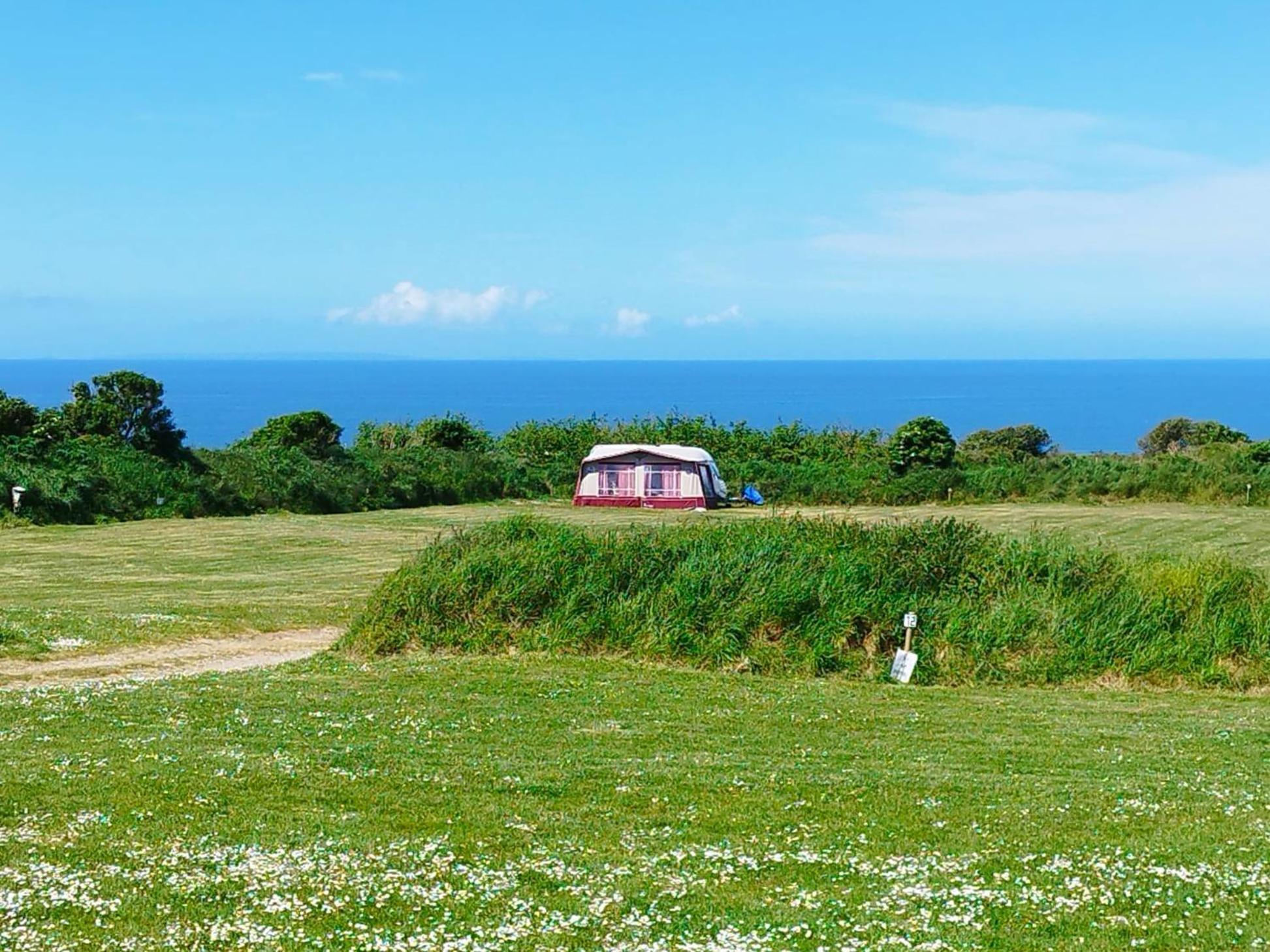 Camping Les Ronds Duval Face Aux Iles Anglo-Normandes Les Moitiers-d'Allonne Exterior foto