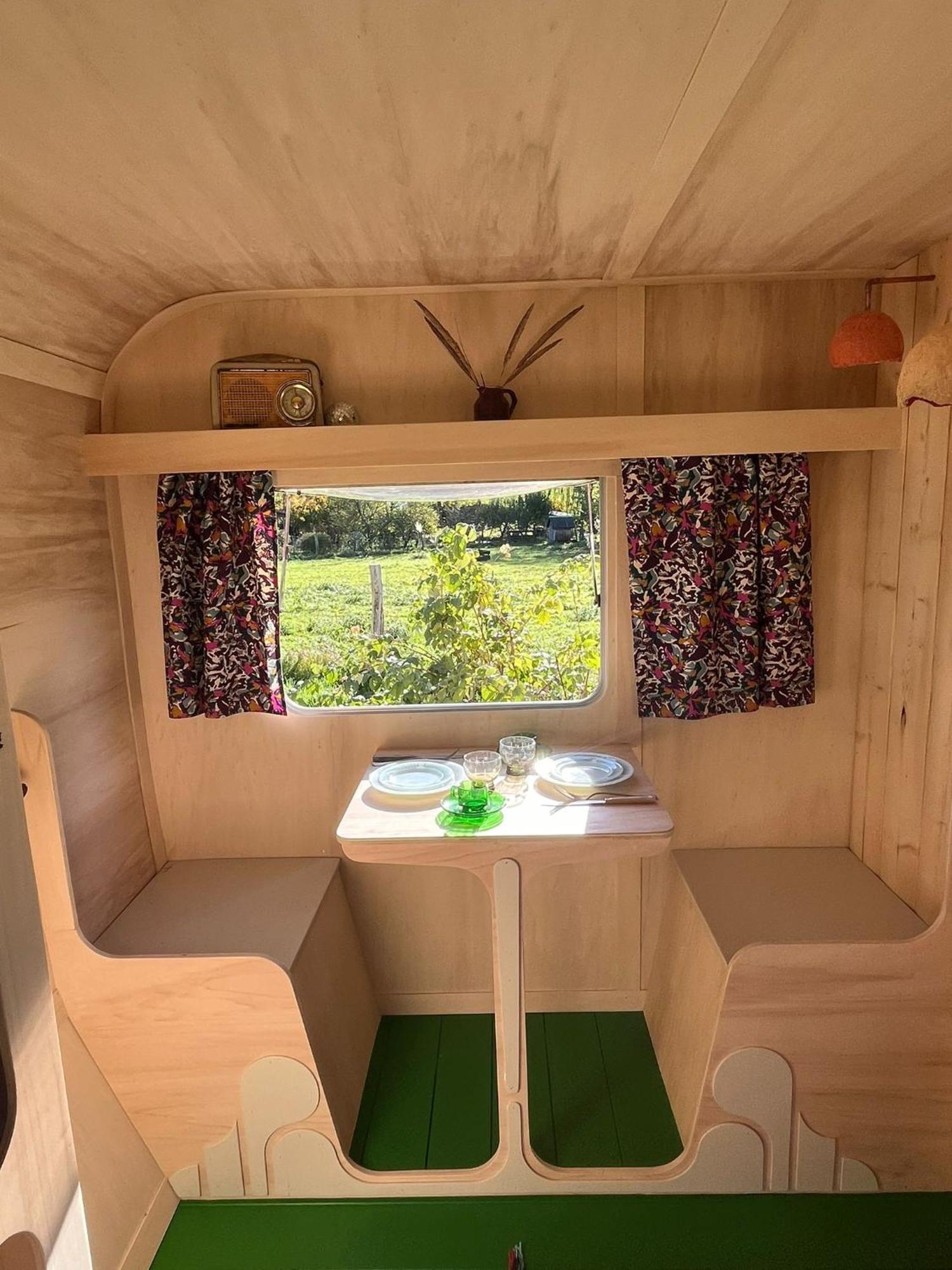 Camping Les Ronds Duval Face Aux Iles Anglo-Normandes Les Moitiers-d'Allonne Exterior foto