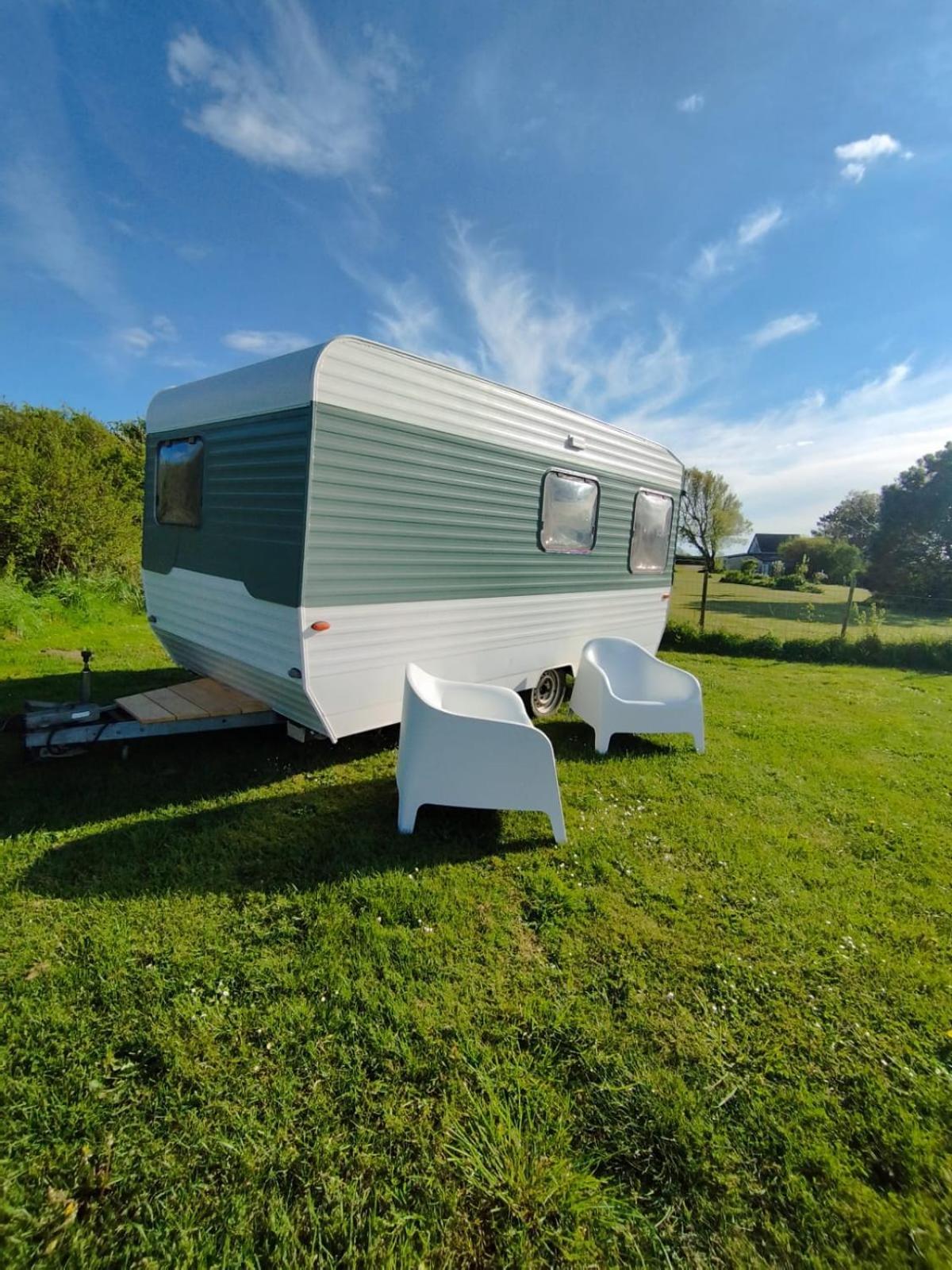 Camping Les Ronds Duval Face Aux Iles Anglo-Normandes Les Moitiers-d'Allonne Exterior foto